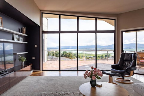 River Haven Serene Spacious With River Views - New South Wales Tourism  0