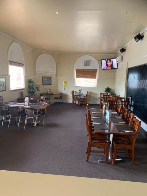 Riverside Hotel - New South Wales Tourism  3