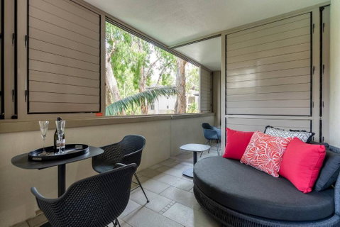 Rose At Temple Palm Cove - A Poolside Paradise - New South Wales Tourism  2