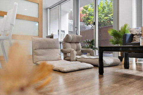 Rose - The Fringe Escape - New South Wales Tourism  0