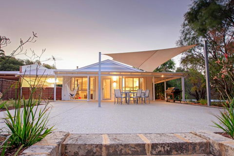 Salt Life - New South Wales Tourism  0