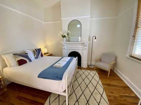 Roseland Cottage - CBD Heritage - New South Wales Tourism  3