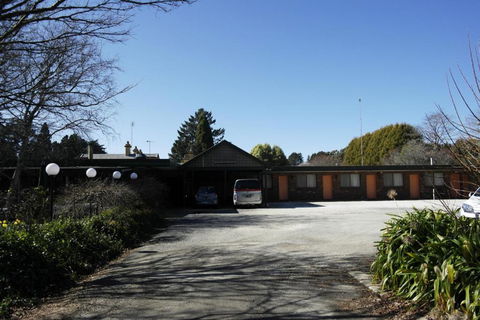 Robertson Country Motel - New South Wales Tourism  0