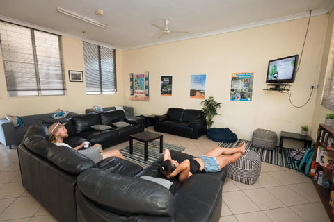 Rockhampton Backpackers - New South Wales Tourism  3