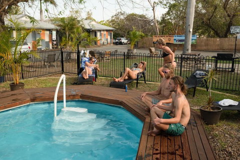 Rockhampton Backpackers - New South Wales Tourism  0