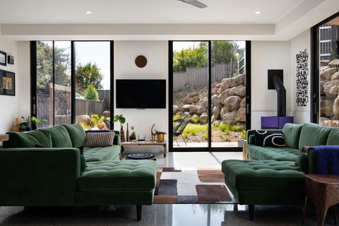 Rocky Hollow - New South Wales Tourism  3