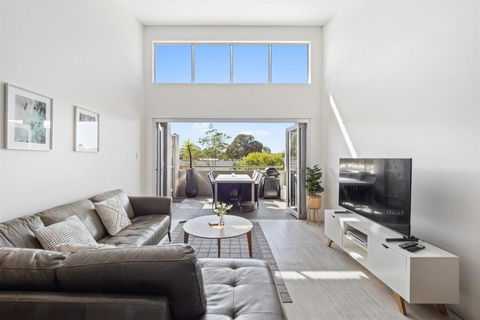 Rooftop - New South Wales Tourism  2