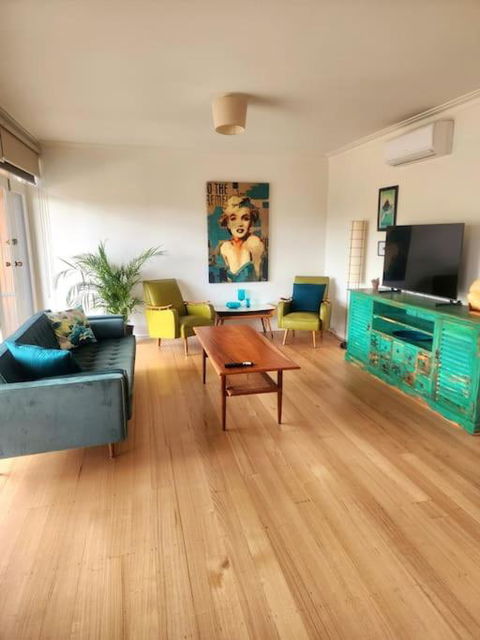 Rosebud Retro Retreat - New South Wales Tourism  0