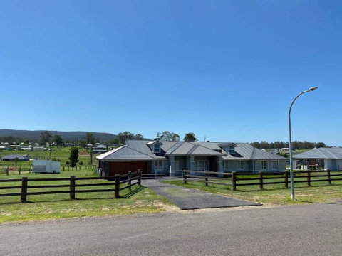 Rosehill Vines - New South Wales Tourism  2