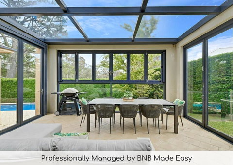 Roselawn Retreat - Pool, Incredible Views, Sleeps 8 - New South Wales Tourism  0