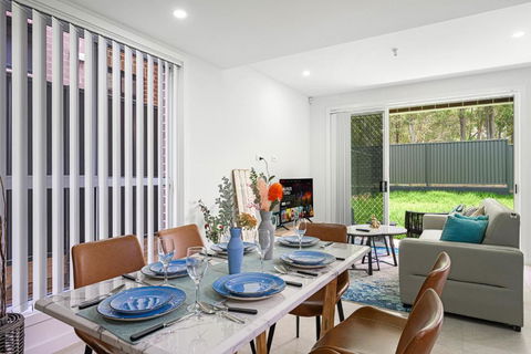 Rousehill 5Br With Pool Near Shopping Centre&Train - New South Wales Tourism  1