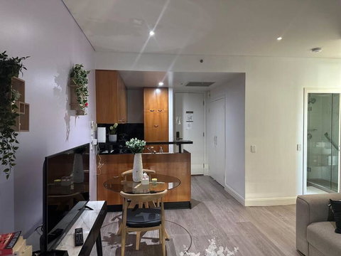 Royal Garden Residence - New South Wales Tourism  3