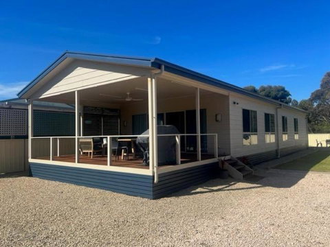 Royston Retreat - New South Wales Tourism  0