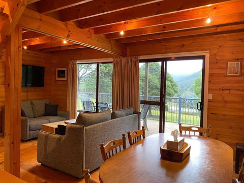 Russell Falls Holiday Cottages - New South Wales Tourism  3