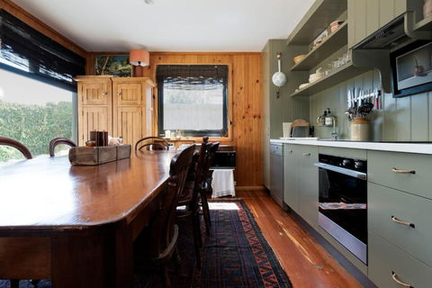 Rustic Barn By The Bay - New South Wales Tourism  3
