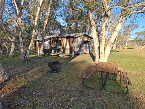 Rustic Cabin With Moon Bathing For A City Escape - New South Wales Tourism  1