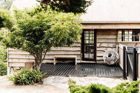 SABI Award Winning Designer Cabin - New South Wales Tourism  3