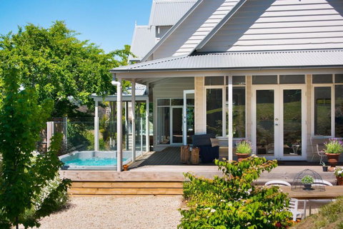 Sades - New South Wales Tourism  0