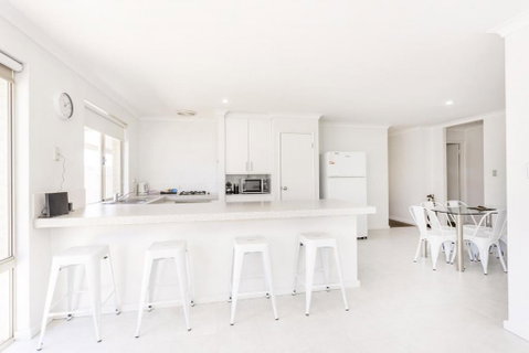 Safari Family Stay - EXECUTIVE ESCAPES - New South Wales Tourism  2