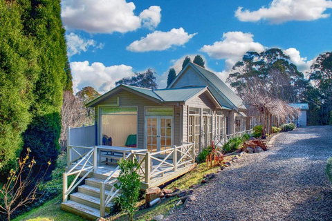 Sage Manor Bowral - New South Wales Tourism  0