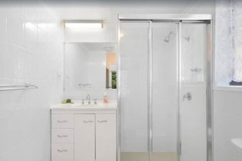 Salerno - Hosted By Burleigh Letting - New South Wales Tourism  3