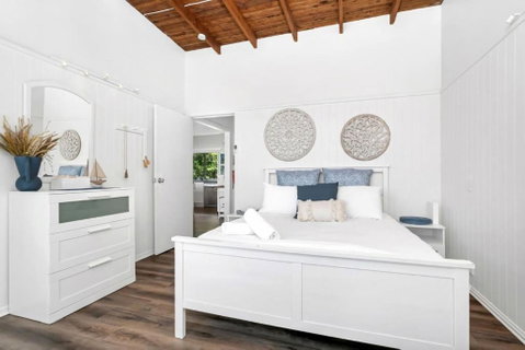 Sally Beach House With Ocean Views - New South Wales Tourism  2