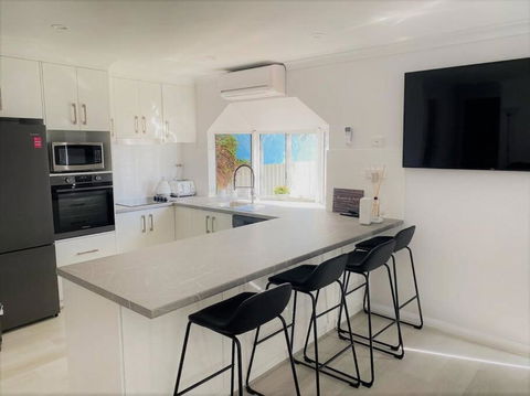 Salt & Soul Beach Shack - New South Wales Tourism  3