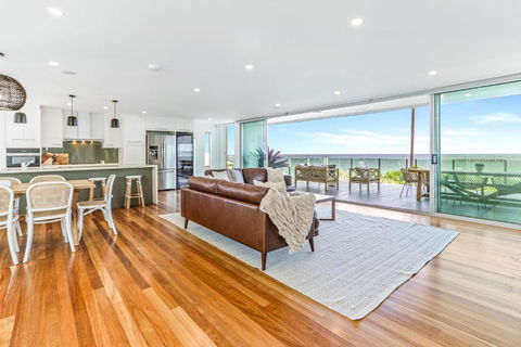 Saltwater, Sunrise Beach - New South Wales Tourism  0