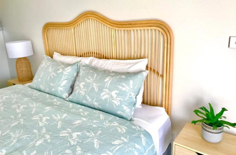Salty Blue Beach House - New South Wales Tourism  1