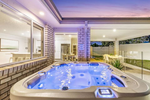 Salty Pause At Bondi House - With Spa And Pet Friendly! - New South Wales Tourism  1