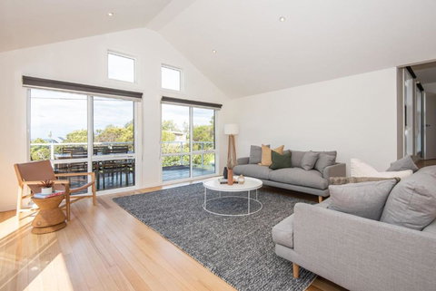 Salty Shores Smiths Beach - New South Wales Tourism  2