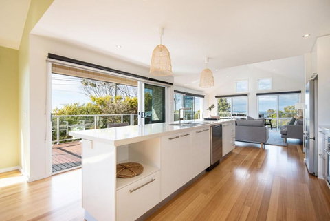 Salty Shores Smiths Beach - New South Wales Tourism  3