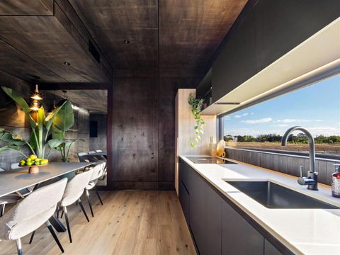 Samphire Chalet Tuart - New South Wales Tourism  2