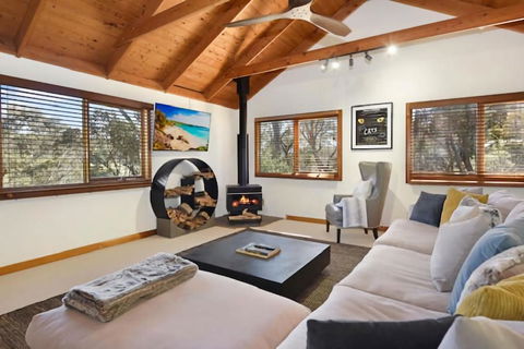 Samsara Blue Mountains - New South Wales Tourism  0