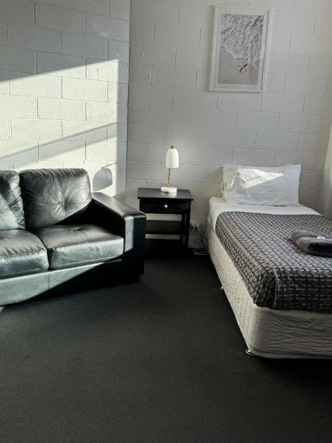 San Remo Hotel Motel - New South Wales Tourism  2