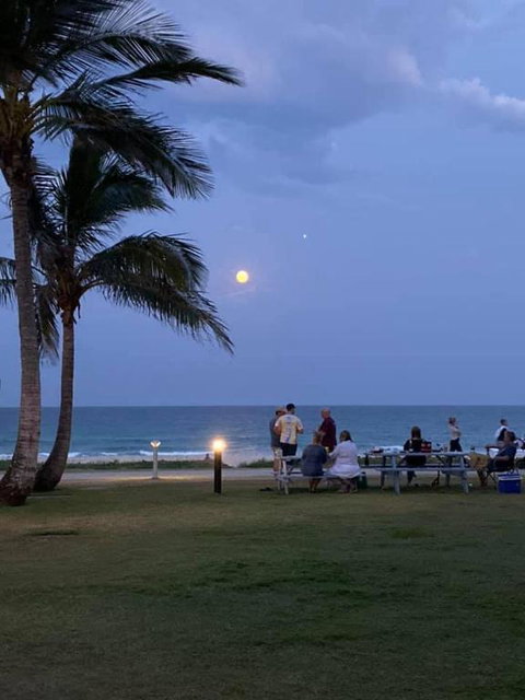 San Simeon Beachfront Apartments Tugun - New South Wales Tourism  1