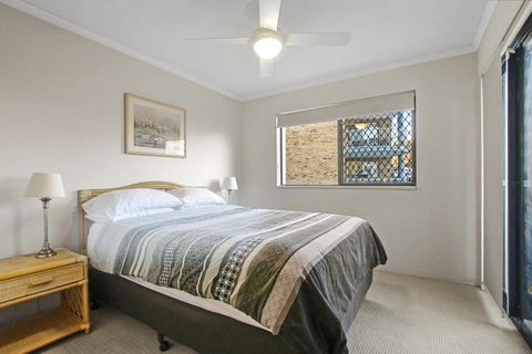 Sandalwood Unit 1 66 Lower Gay Tce - New South Wales Tourism  1