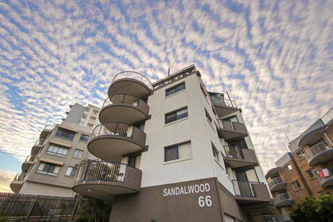 Sandalwood Unit 1 66 Lower Gay Tce - New South Wales Tourism  0