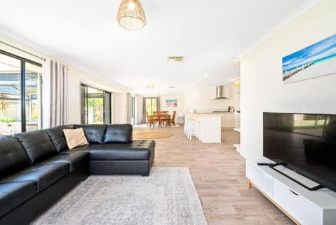 Sandpiper House - Family & Pet Friendly - New South Wales Tourism  2