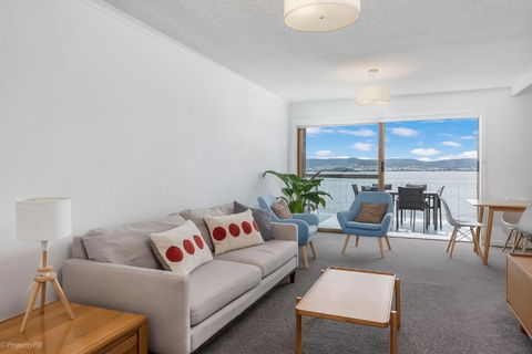 Sandy Bay Waterfront - New South Wales Tourism  0
