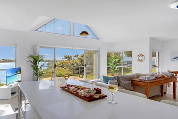 Sandy Cove with New South Wales Tourism 