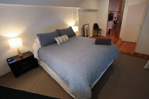 Seddon Studios - New South Wales Tourism  3