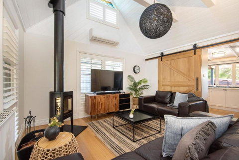 Somers Pool Park And Beach Retreat - New South Wales Tourism  1