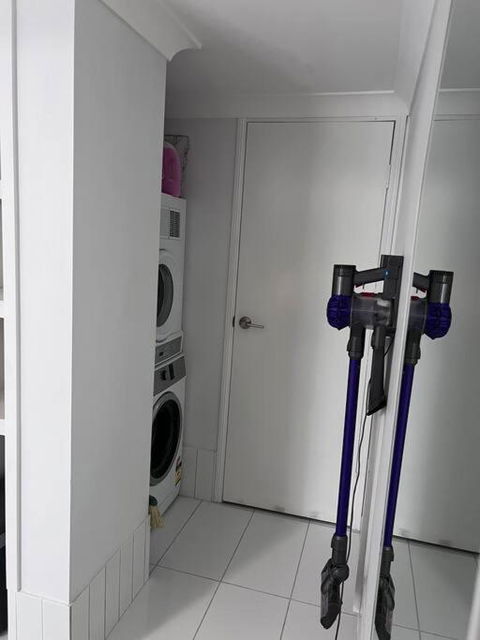 Sophisticated Spacious Self Contained Studio - New South Wales Tourism  3