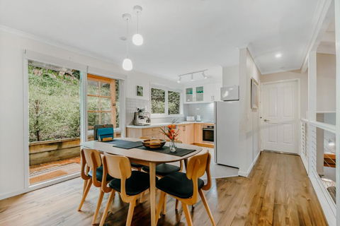 Steep Creek Retreat - New South Wales Tourism  3