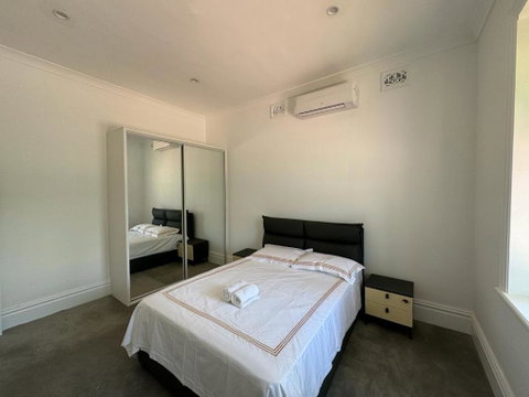 Sydney Holiday Accommodation - New South Wales Tourism  2