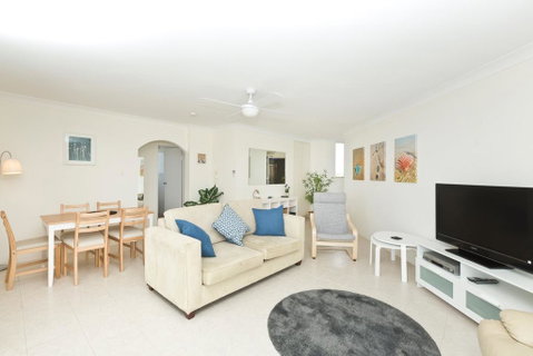 Beachpoint, Unit 501, 28 North Street - New South Wales Tourism  2