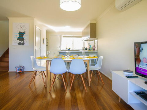 Beachside Bliss - New South Wales Tourism  2