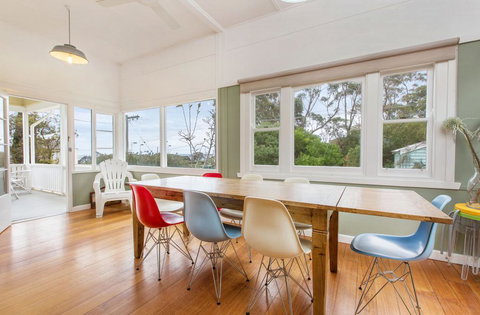 BEACHSIDE GETAWAY - DROMANA - New South Wales Tourism  2