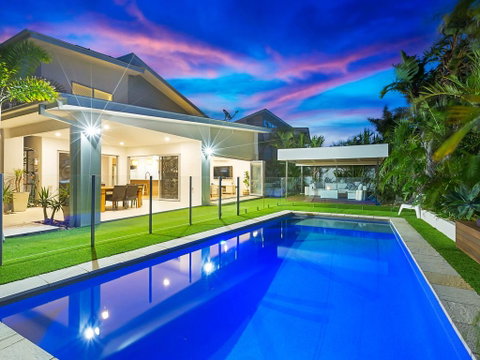 Beachside Holiday Escape - New South Wales Tourism  0